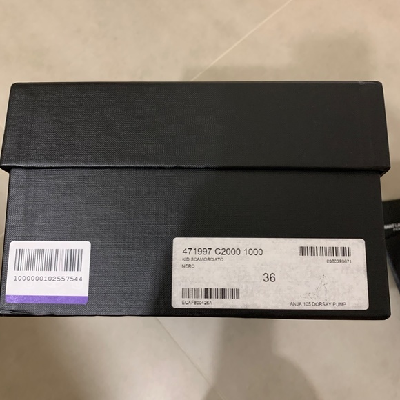 Hello - Picture 6 of 6